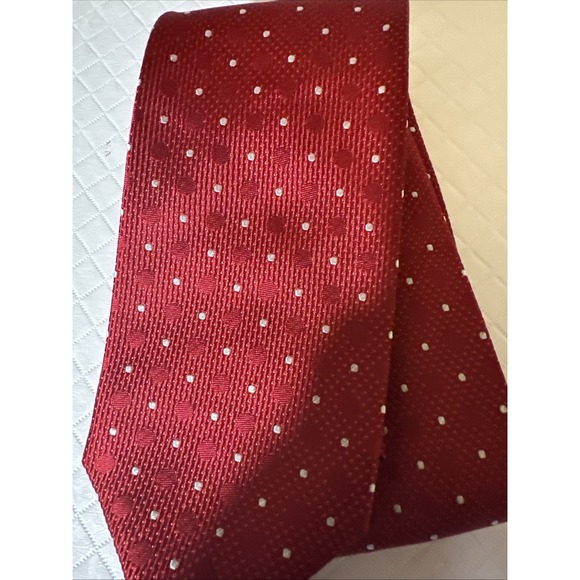 Countess Mara Necktie MARA 100% Silk Red Ivory Polka Dot‎ Textured Weave Tie - Picture 2 of 5